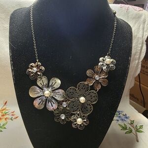 Vintage Floral Necklace with Faux Pearl And Rhinestone Accents